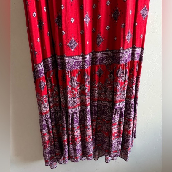 Aveology - Paisley Red and Purple Maxi Dress - Picture 10 of 10